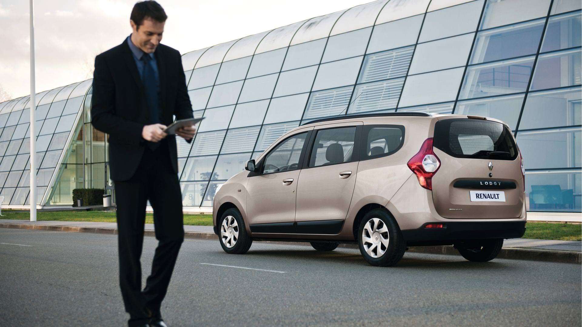 RENAULT Lodgy
